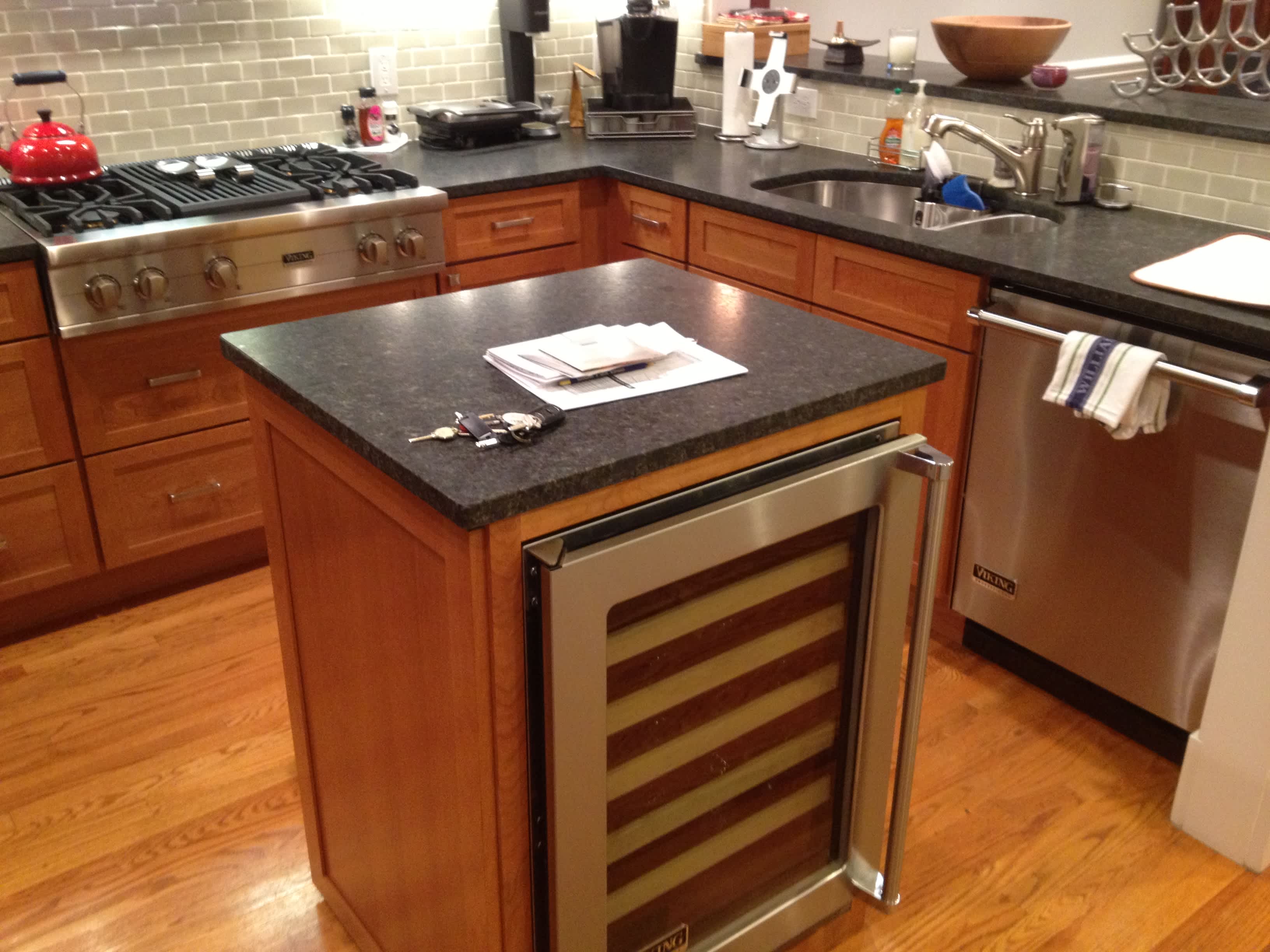 Enhance your home's efficiency and aesthetics with Castle Electric Inc.'s top-notch electrical services.