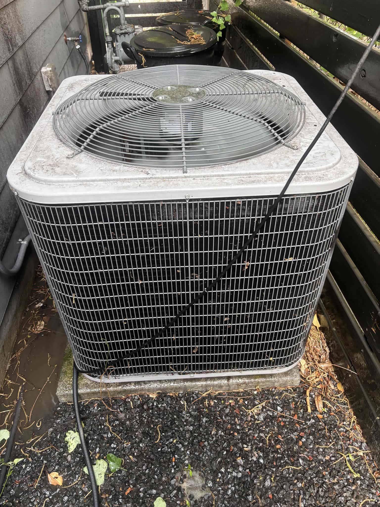 Ensure your home stays cool with reliable HVAC solutions from SALT Plumbing Air & Electric.