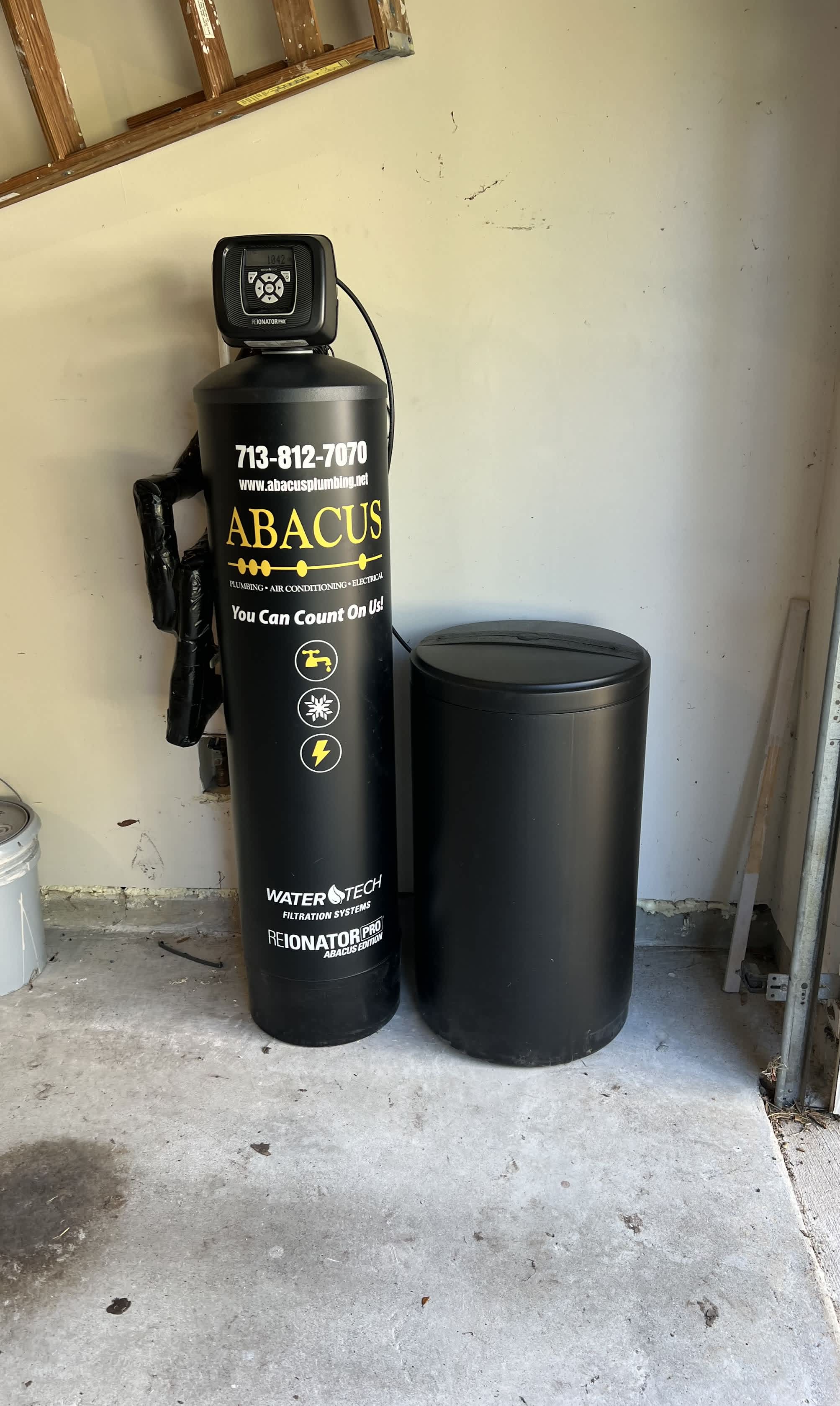 Trust Abacus Plumbing, Air Conditioning & Electrical for clean, professional water filtration installs that enhance home durability and performance.