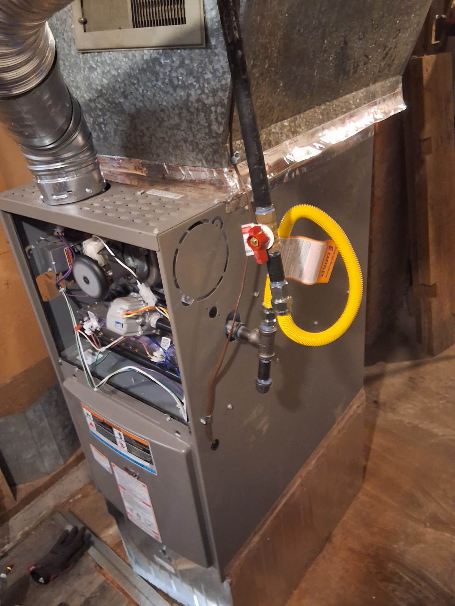 Experience top-notch heating solutions with WireNut Home Services, your trusted partner for expert HVAC installations.