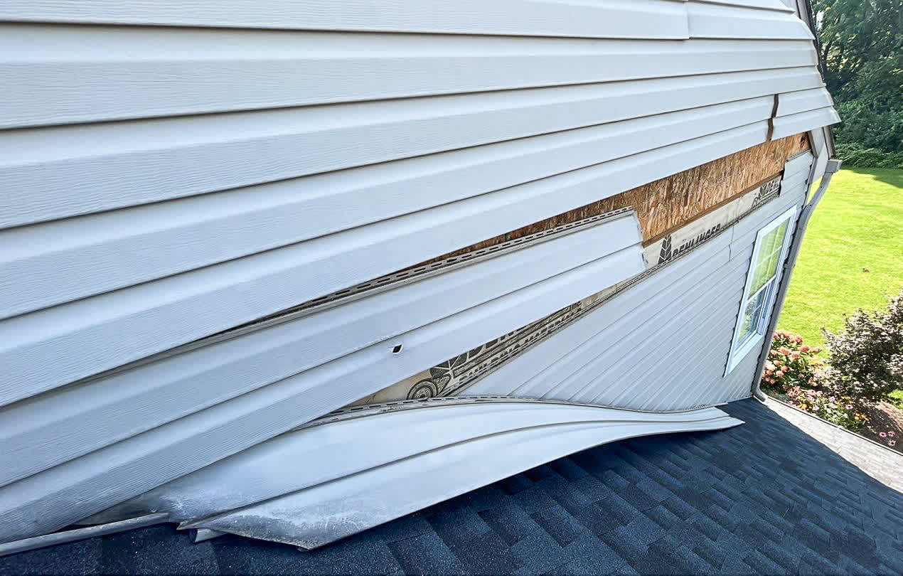 At Mast Roofing & Construction, we turn exterior damage into seamless beauty with professional siding repair and installation.