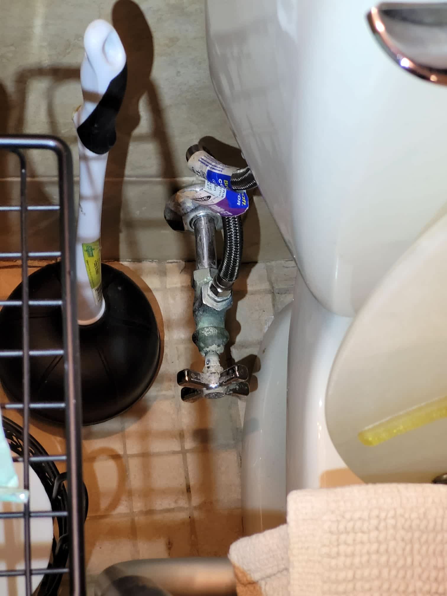 Service Professionals ensures your bathroom fixtures are in top condition, addressing all plumbing needs efficiently.