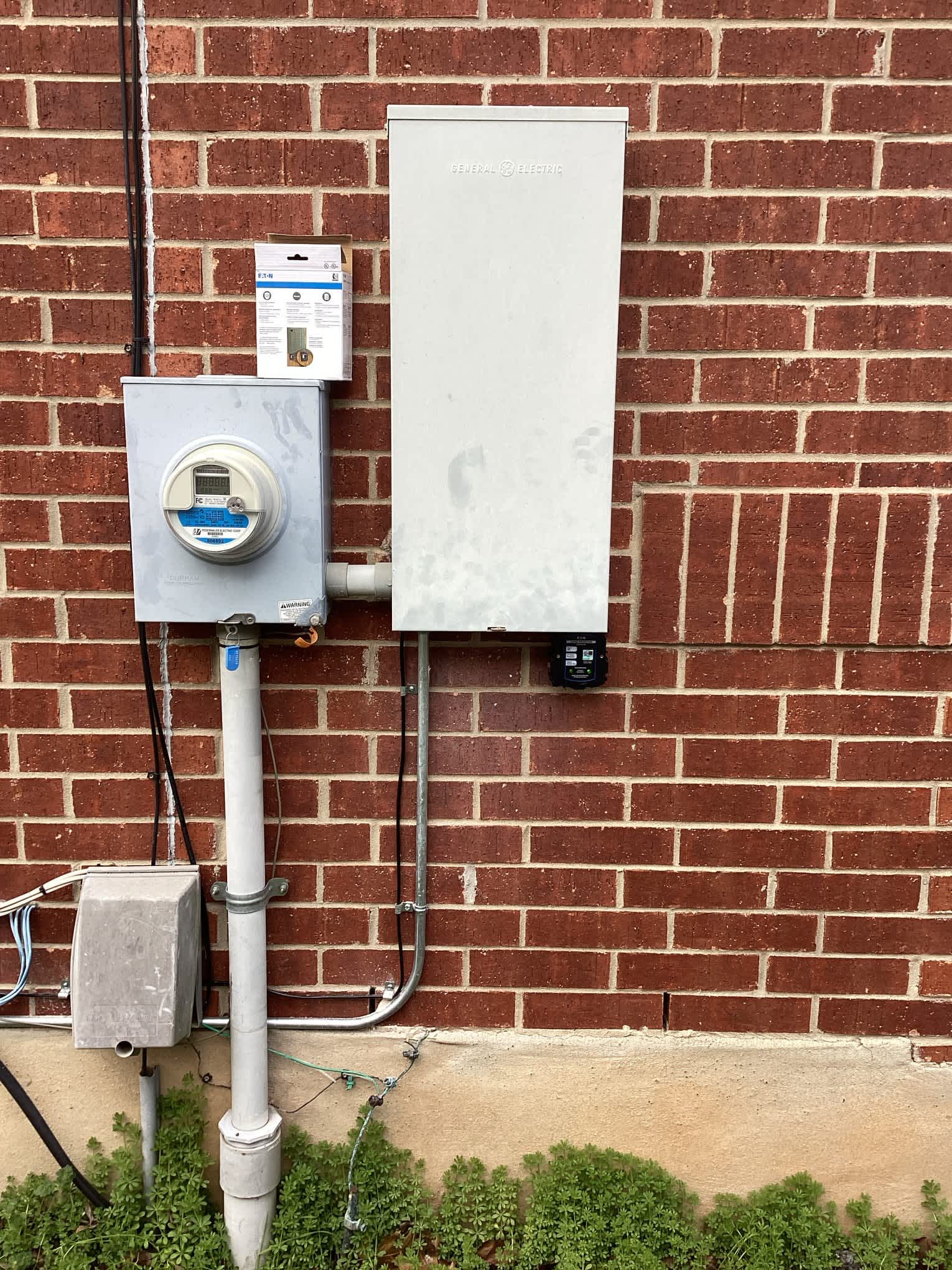 Enhance your home's electrical efficiency with A Team Home Services, where quality meets professionalism.