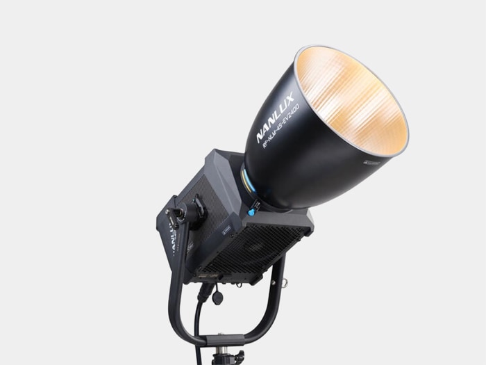 Lampa Evoke 2400B dostępna w rentalu Noko