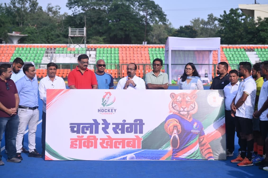 उप मुख्यमंत्री अरुण साव चयन ट्रायल के दोनों दिन पहुंचे हॉकी स्टेडियम, खिलाड़ियों की हौसला अफजाई की