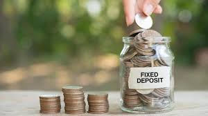 FD में निवेश का मौका! वरिष्ठ नागरिकों को मिल रहा 8.5% तक ब्याज, 10 लाख रुपये जमा करने पर होगी इतनी कमाई