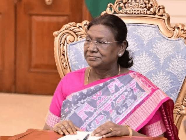 राष्ट्रपति द्रौपदी मुर्मू जारी करेंगी 200 रुपये का स्मारक सिक्का, 35 ग्राम होगा वजन