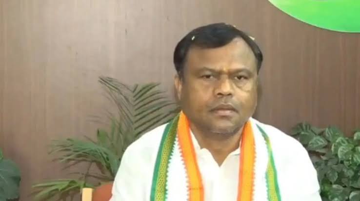 बस किराया वृद्धि से बिजली बिल तक, दीपक बैज का साय सरकार पर हमला; बोले- जनता पर महंगाई की दोहरी मार