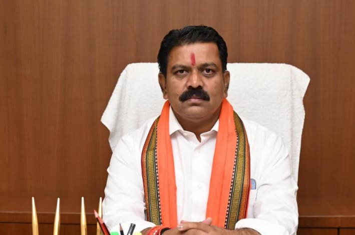 उप मुख्यमंत्री विजय शर्मा की पहल से कबीरधाम में प्रदेश में सबसे ज्यादा 48 नई समितियों का गठन