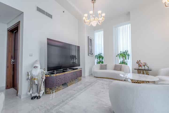 2BR Apt in the Heart of the City with Burj Views