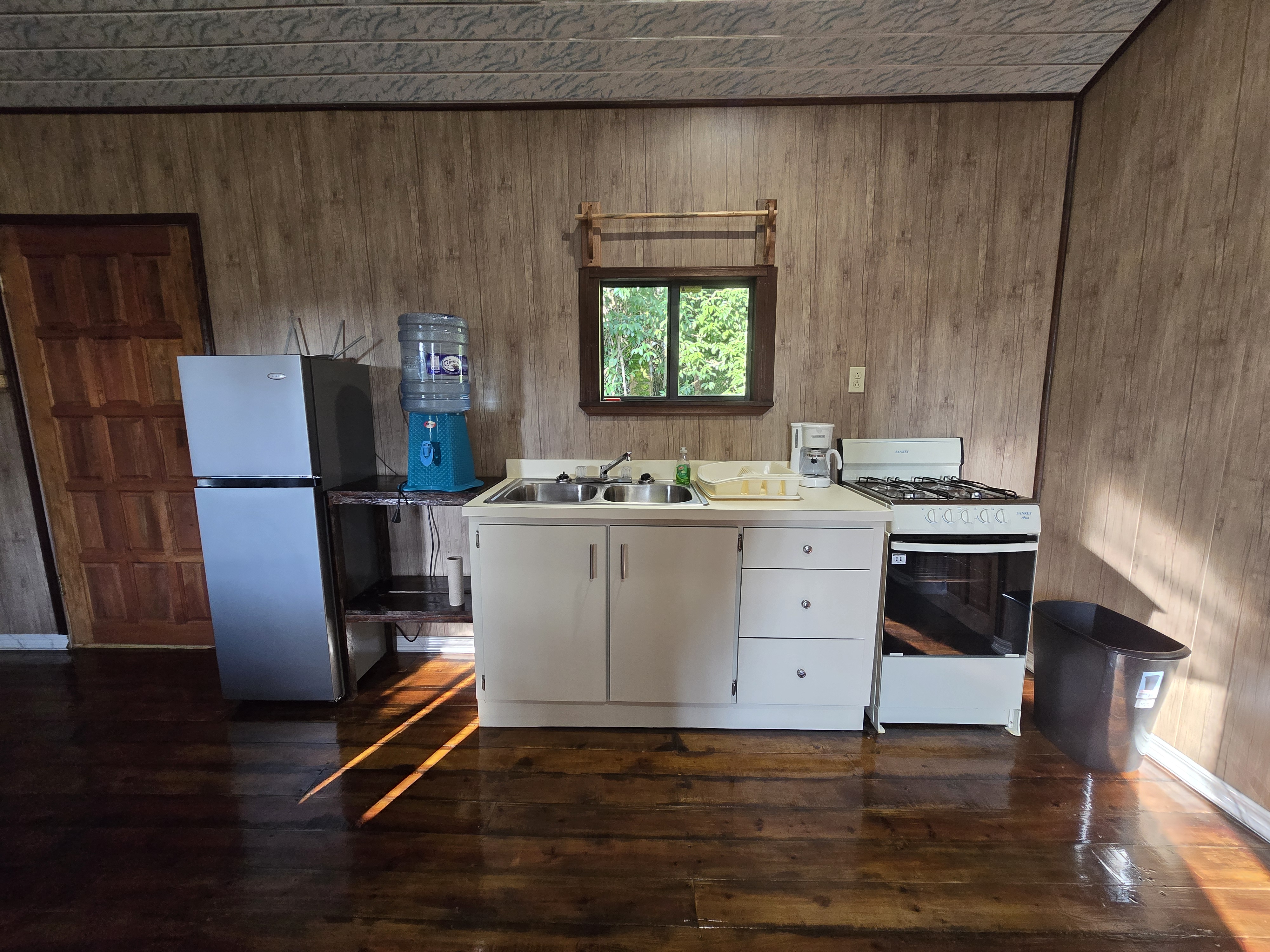 Hibiscus Cabin