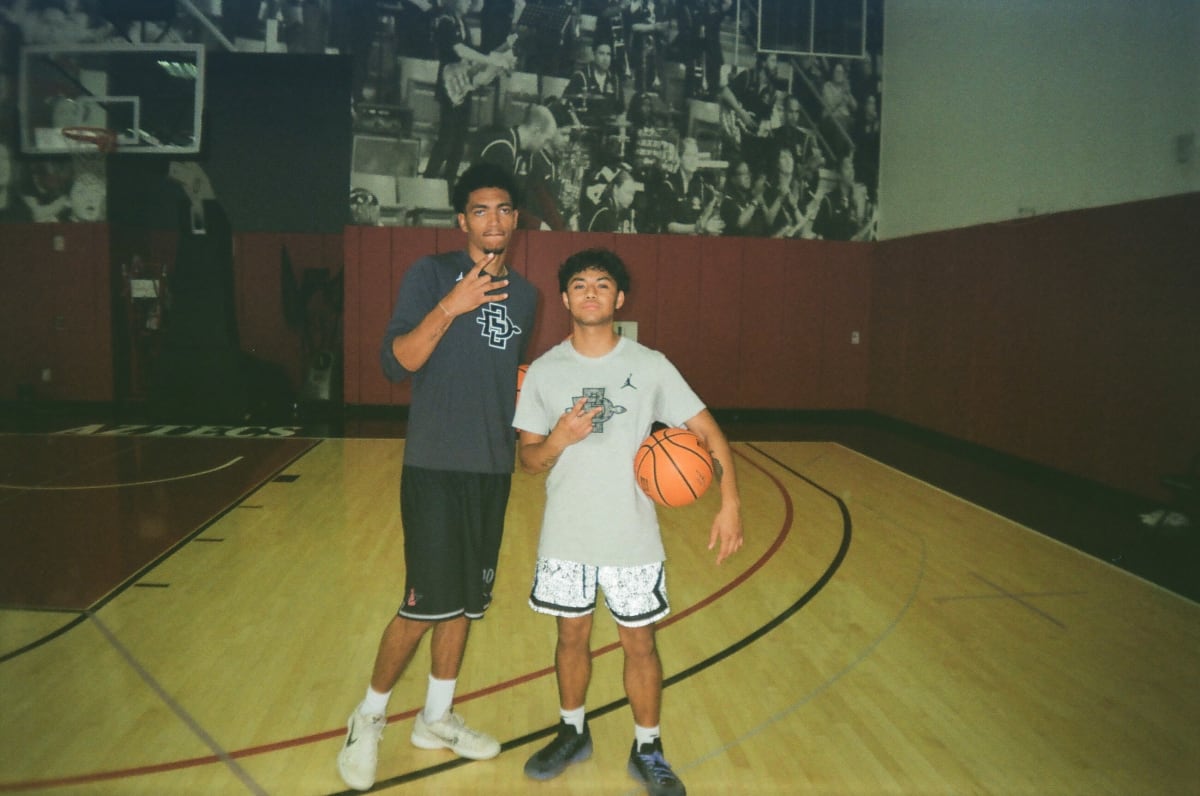 Tecs on Film — Aztec Basketball — 35mm