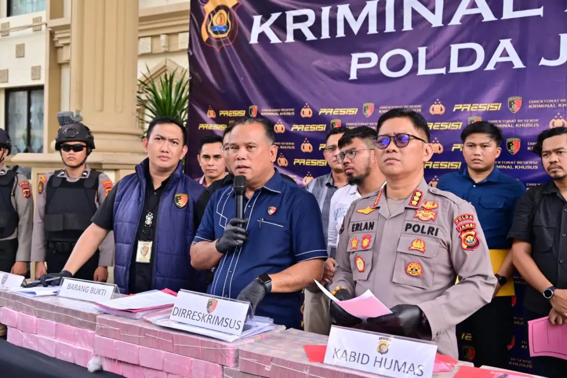 Polda Jambi Ungkap Kasus Pembobolan Bank Jambi Senilai Rp144,82 Miliar