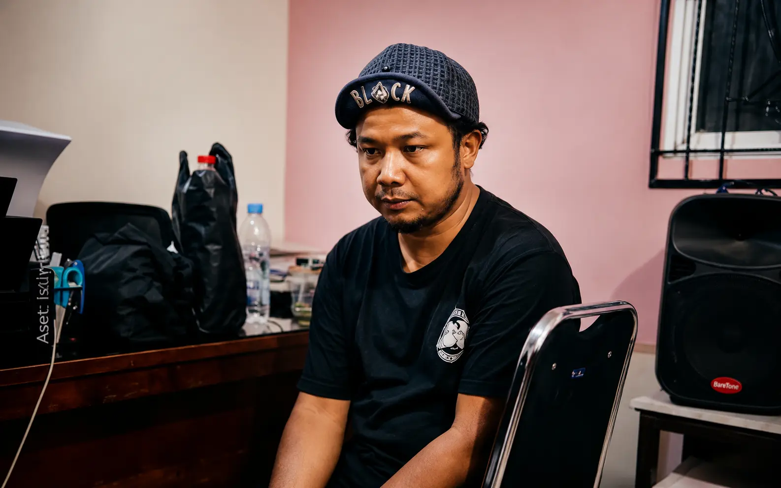 PRIA DI DEPOK DITANGKAP USAI DIDUGA PAKSA DUA BOCAH MAKAN CABAI DAN MASUKKAN KE FREEZER