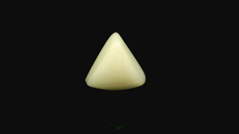 Natural White Coral / Moonga 6.15 cts