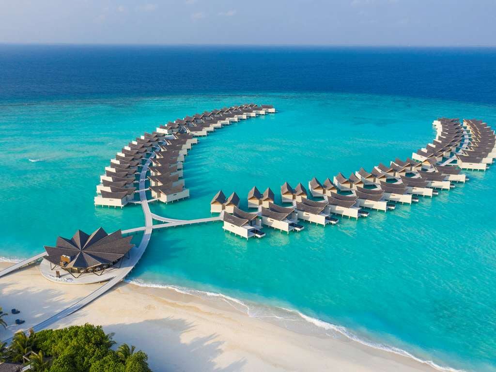 Movenpick Resort Kuredhivaru Maldives