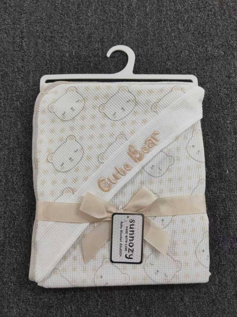 Cuddle Companion "Cute Bear" Gifting Blanket thumbnail 3