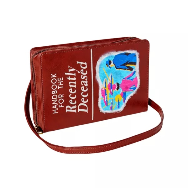 Bolso con diseño de Manual para los recién fallecidos inspirado en Beetlejuice