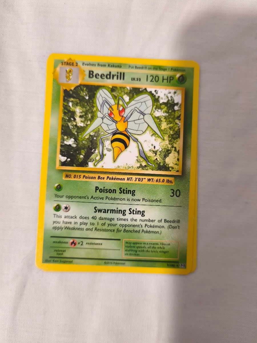 Beedrill - Evolutions