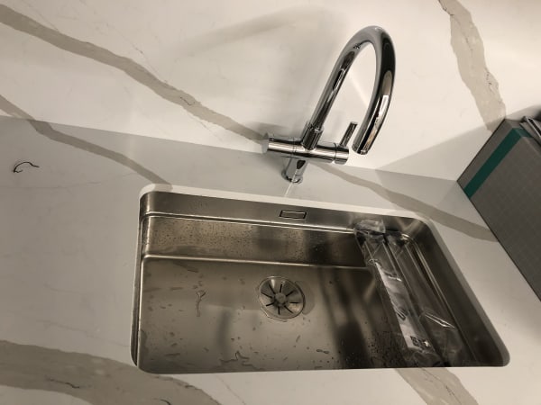 Монтаж кухонного смесителя Grohe в Москве