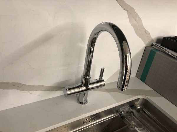 Установка кухонного смесителя Grohe
