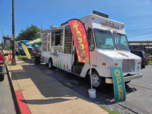 Tacos Auténticos El Campirano