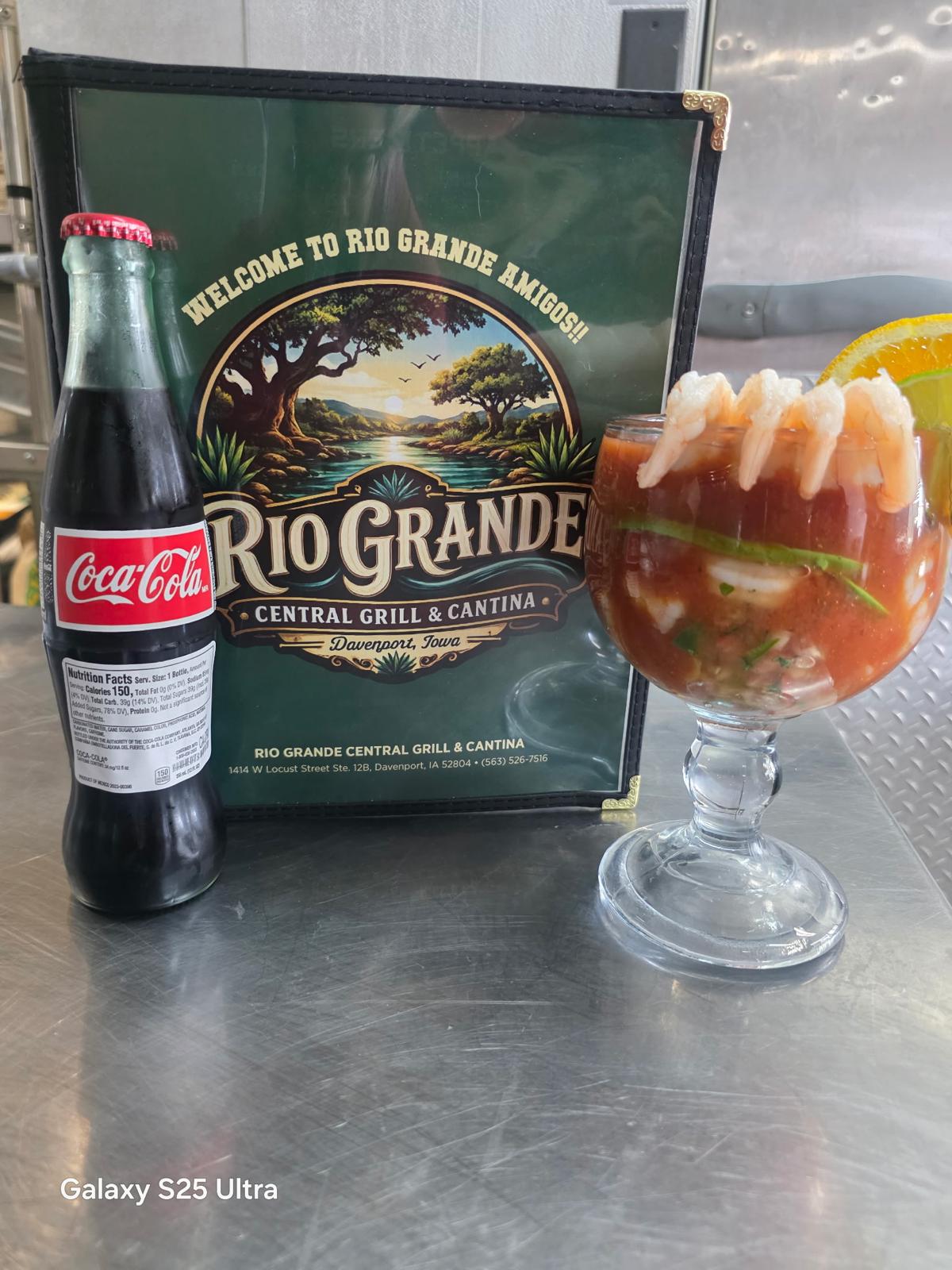 Coctel de Camarón y Especialidades Mexicanas