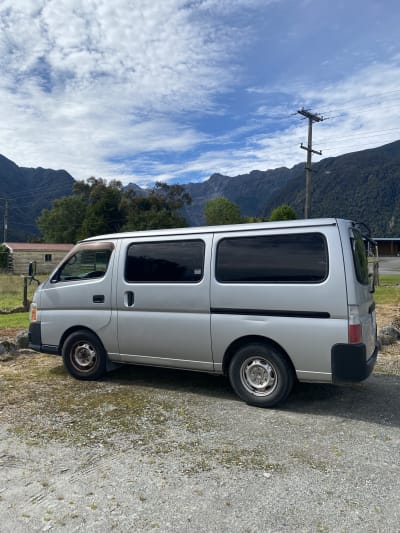 Nissan Caravan 2008