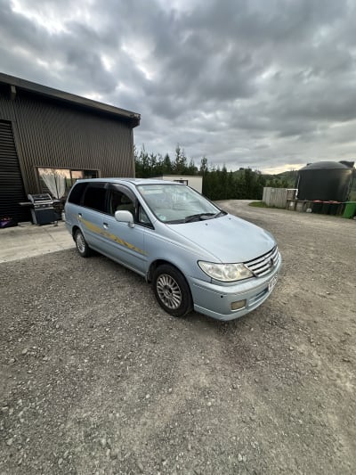 Nissan presage