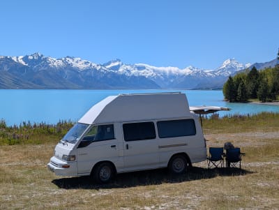 Mitsubishi L300 LWB, Super High Roof