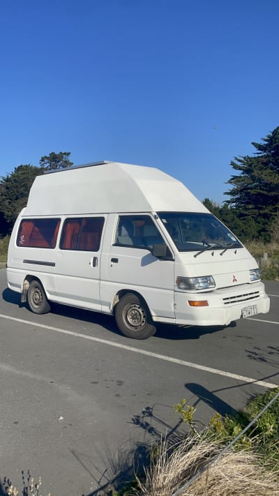 Mitsubishi L300 Hight Roof LWB