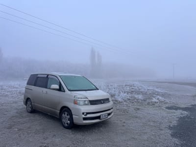 Toyota Voxy 2004