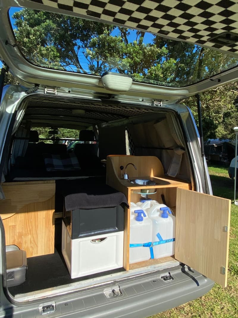 MAZDA BONGO 2008 — photo 5
