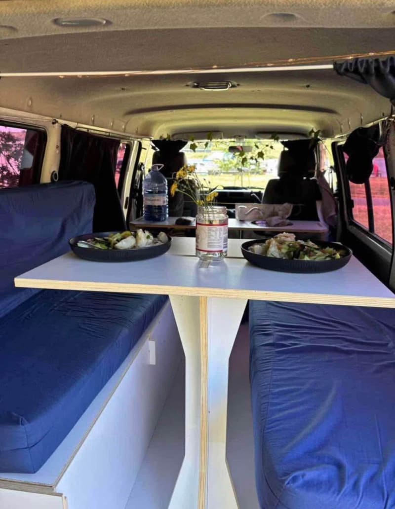 Nissan Vanette — photo 4