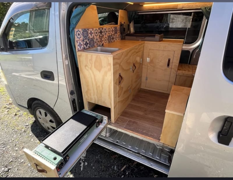 2012 Nissan Caravan NV350 — photo 3