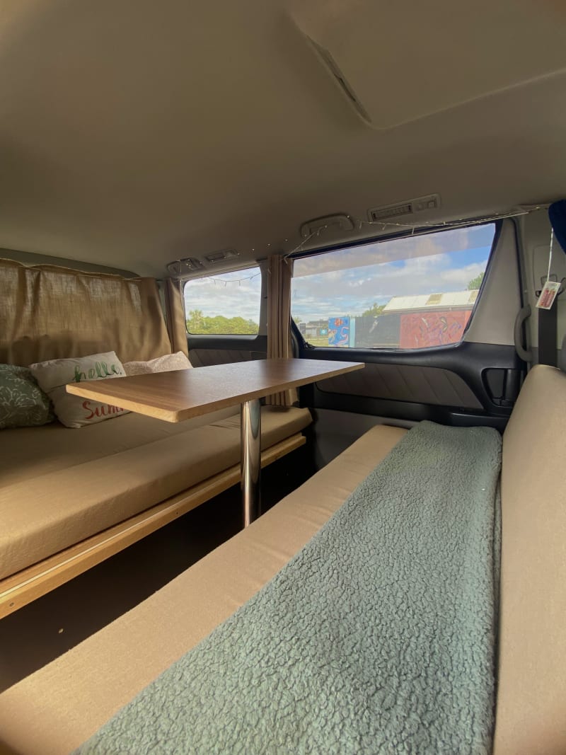 Toyota Alphard 1005 — photo 3
