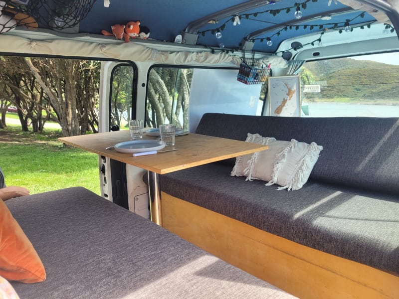 2014 Mitsubichi L300 LWB — photo 2