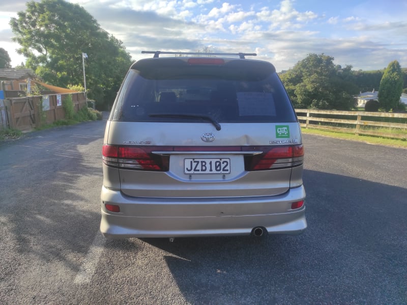 Toyota Estoma L — photo 3