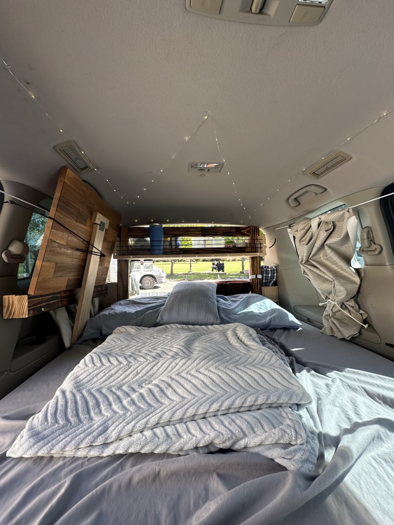 Mazda MPV 2007 — photo 2