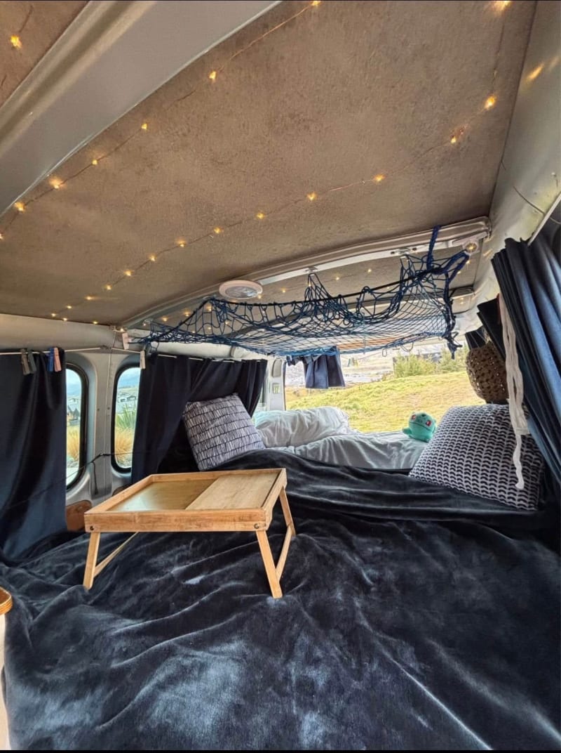 Nissan Caravan  — photo 2