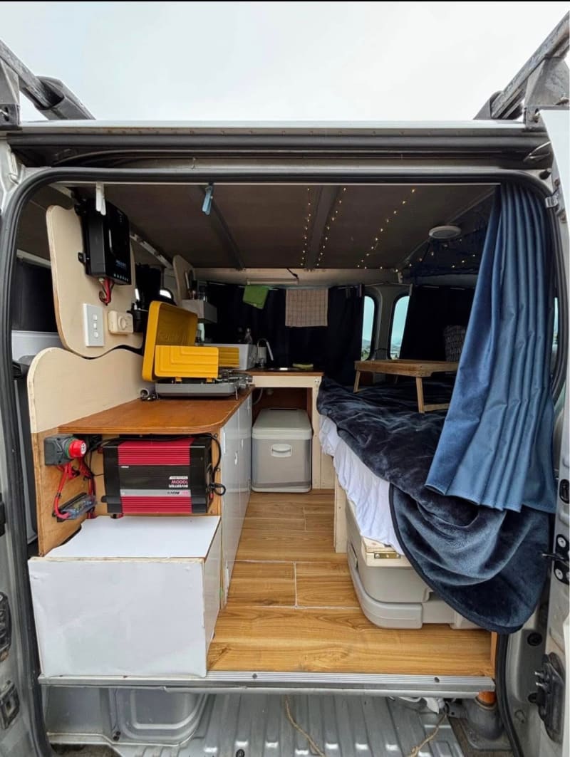 Nissan Caravan  — photo 5