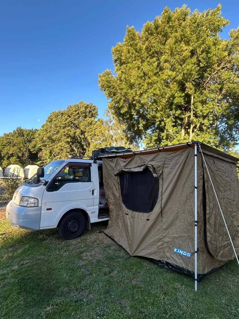 Mazda Bongo 2011 – Self-contained — photo 1