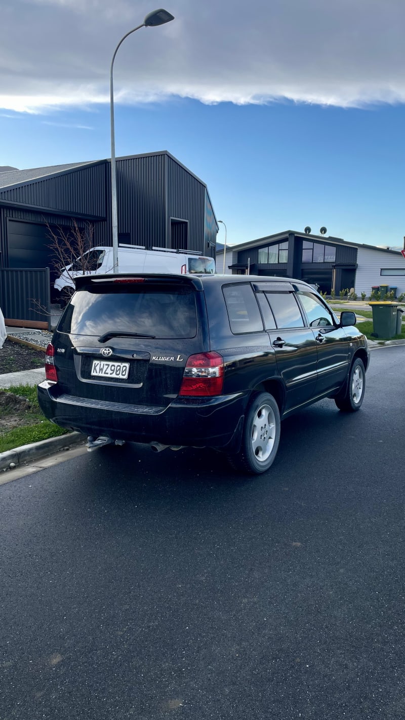 Toyota Kluger L — photo 2