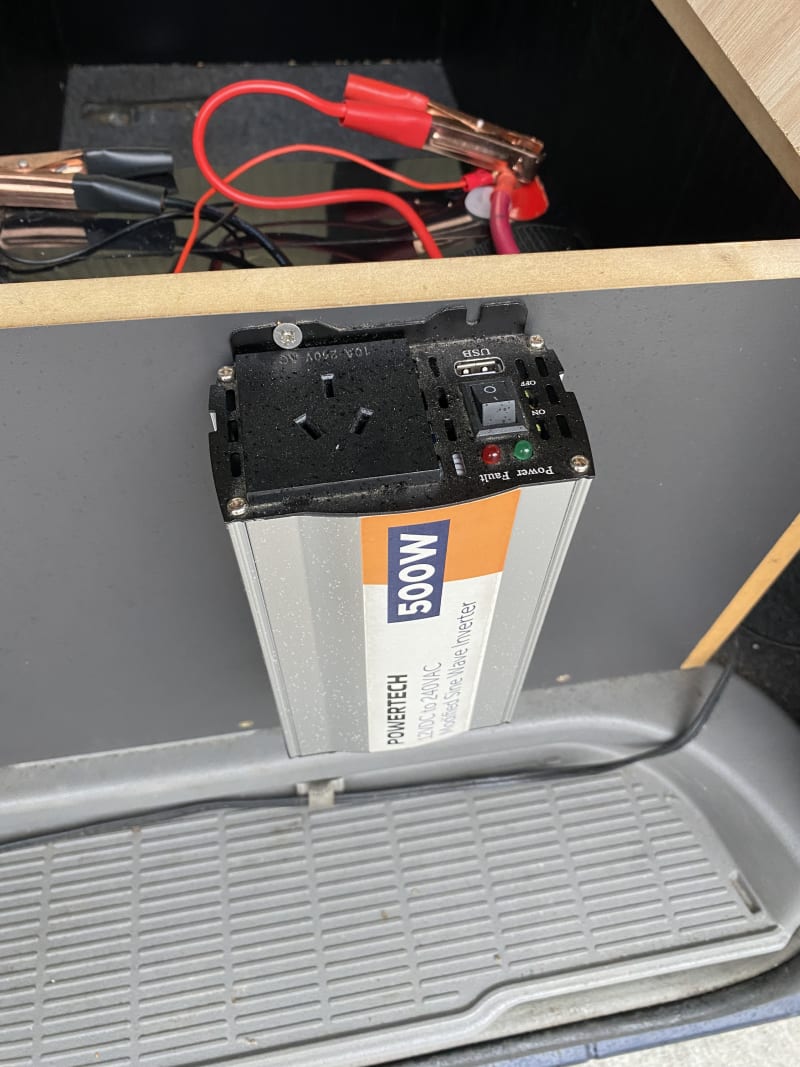 Toyota Voxy 2005 self contained — photo 5