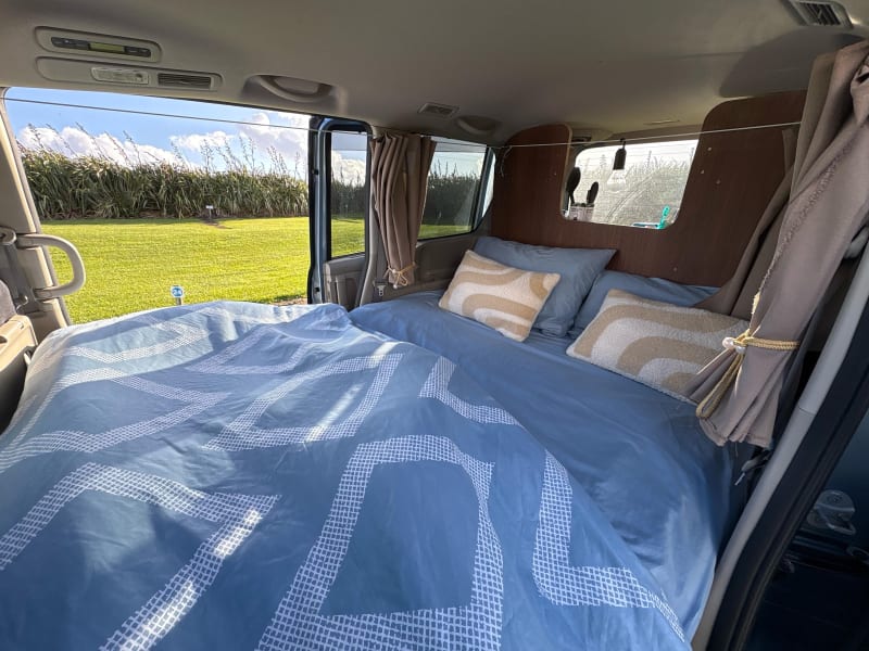 Nissan Serena 2013 — photo 3