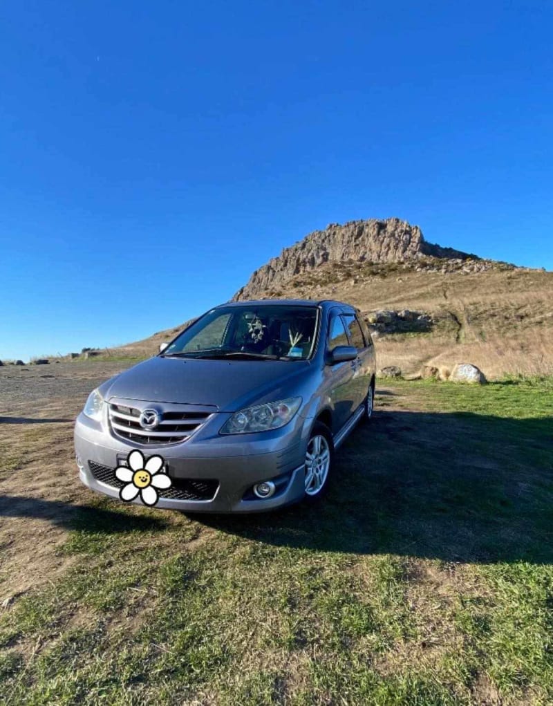 MAZDA MPV — photo 1