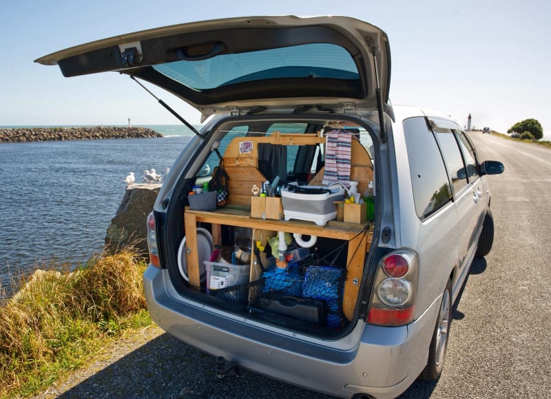 Mazda MPV 2005 — photo 2