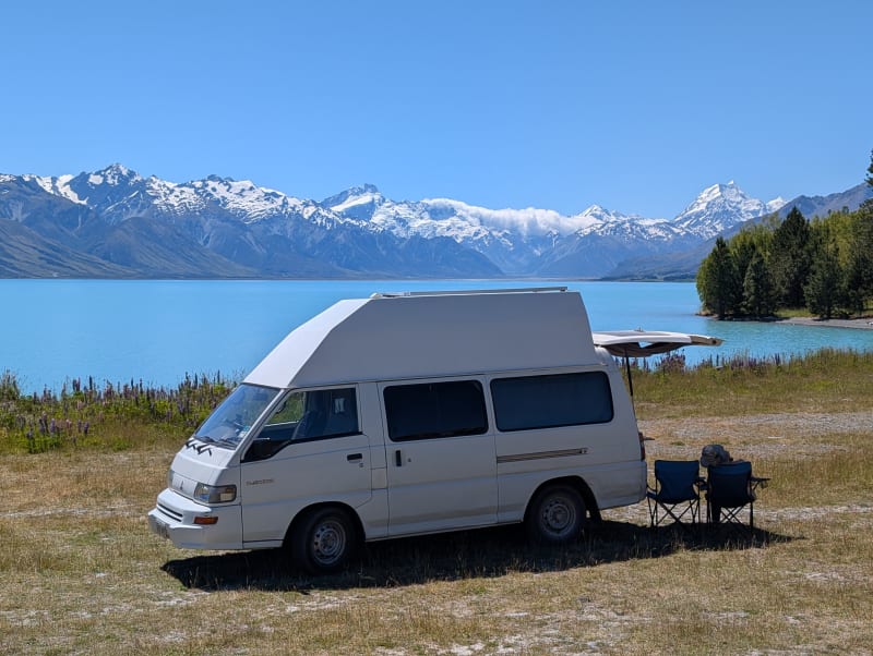 Mitsubishi L300 LWB, Super High Roof — photo 1
