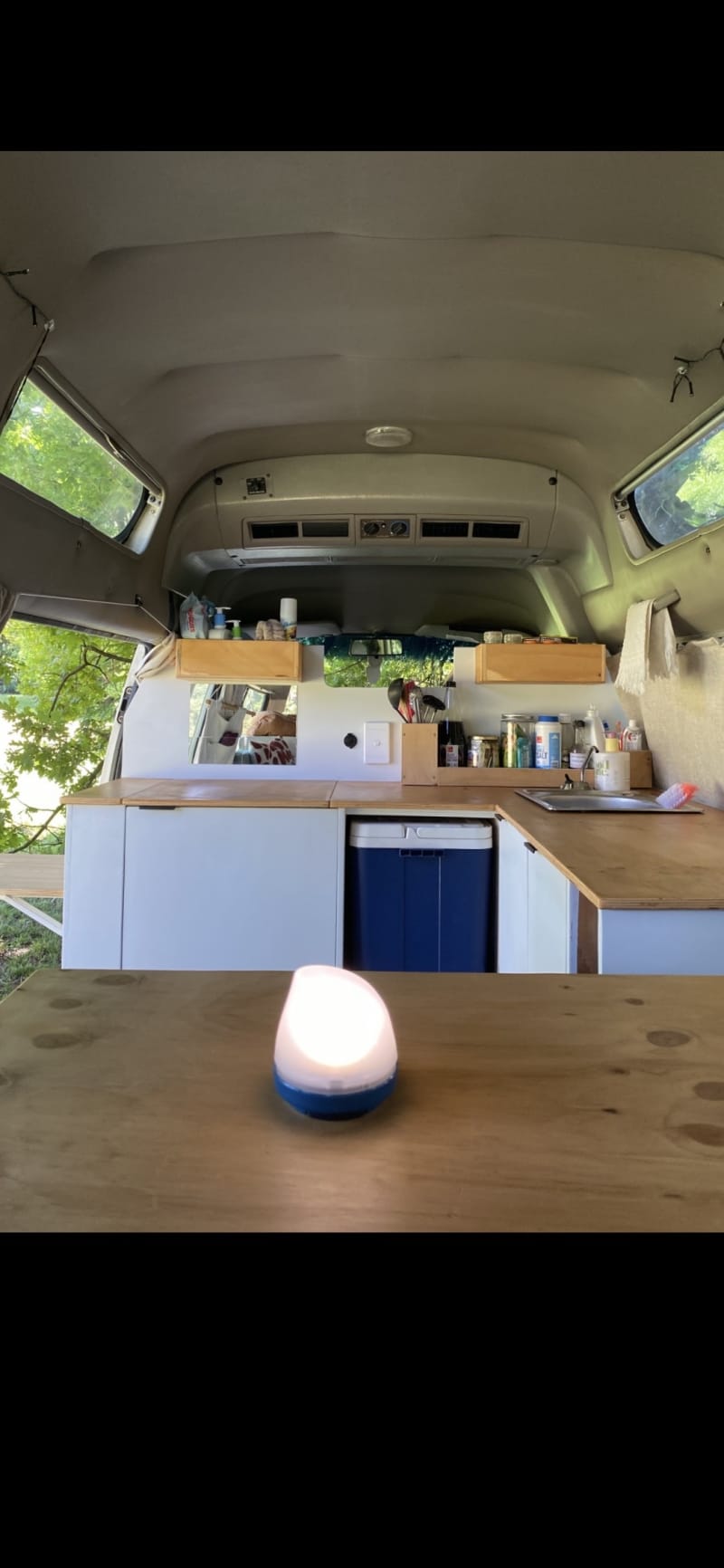 Nissan Caravan 2000 — photo 5