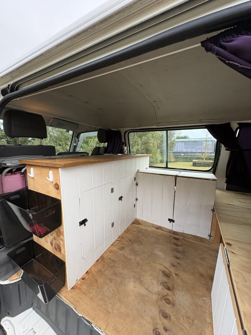 Mazda Bongo  — photo 5